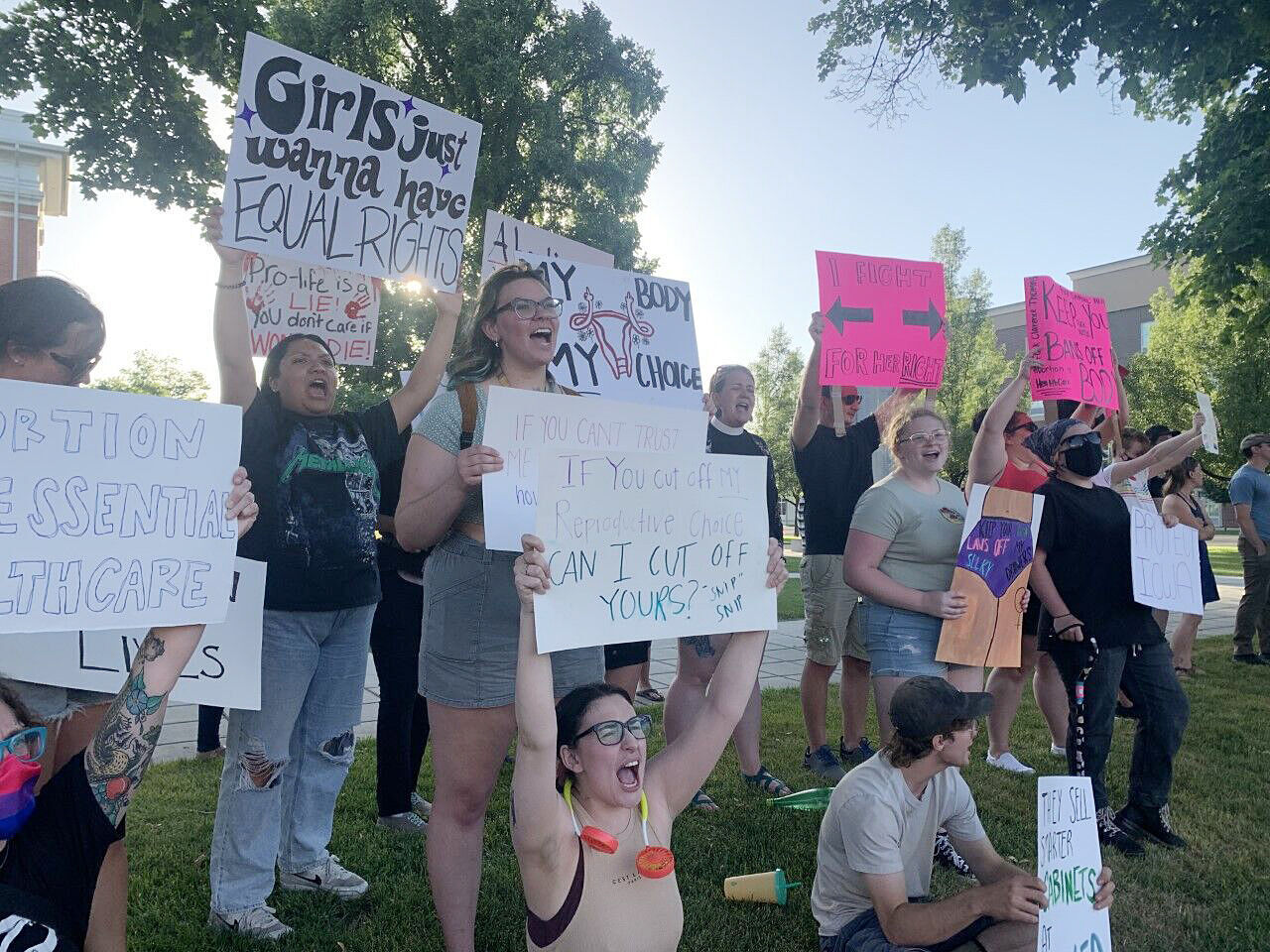 Cache Valley crowd protests Roe v. Wade reversal